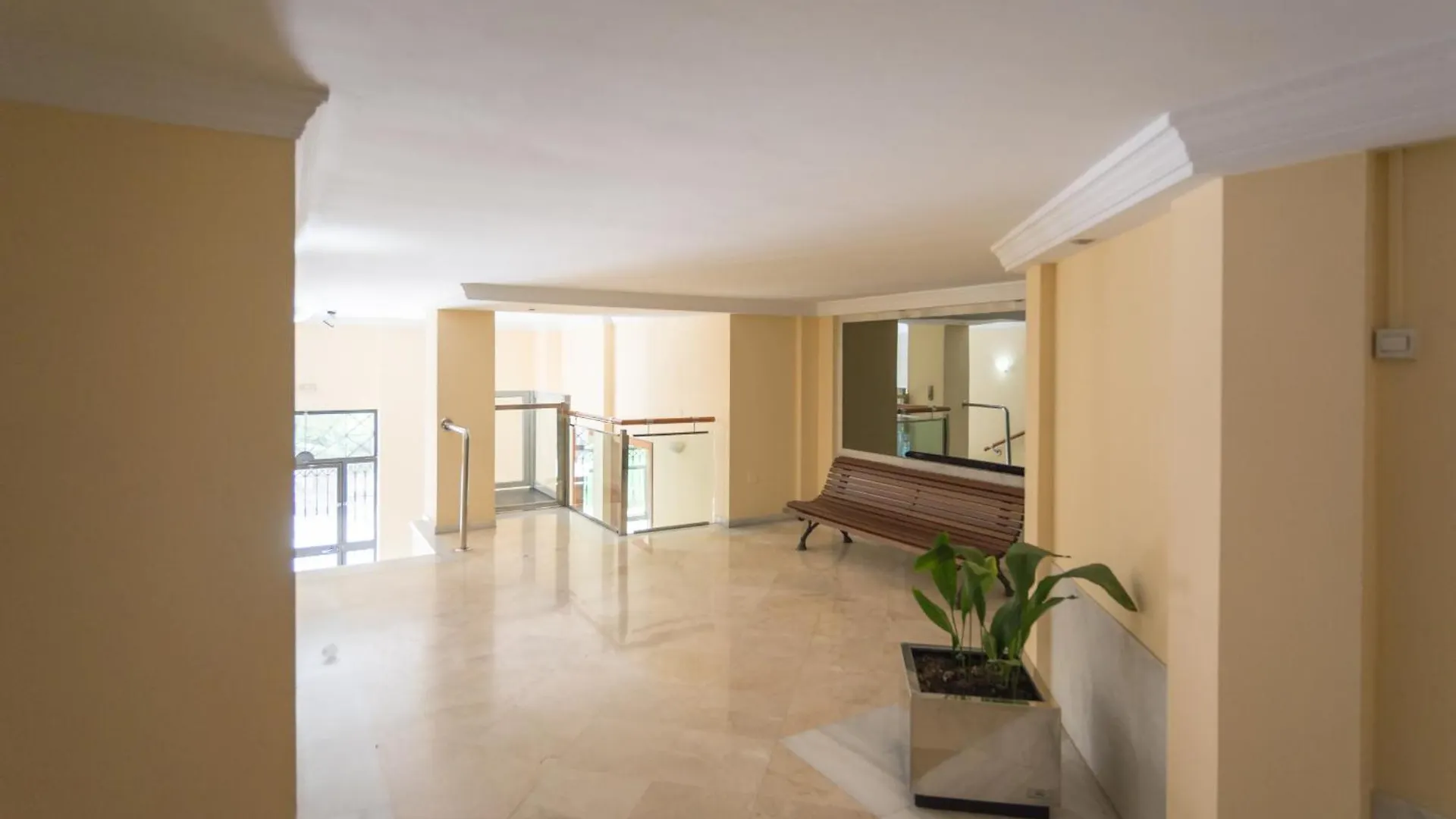 Cathedral Suites مالقة 0*,  إسبانيا