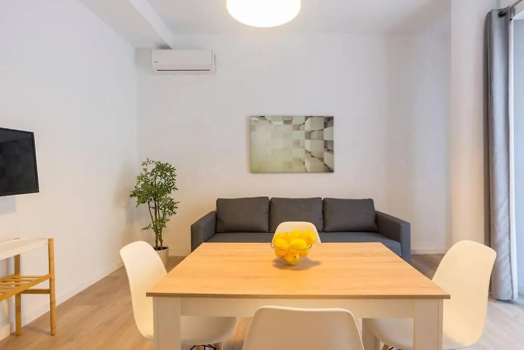 Cathedral Suites مالقة 0*,