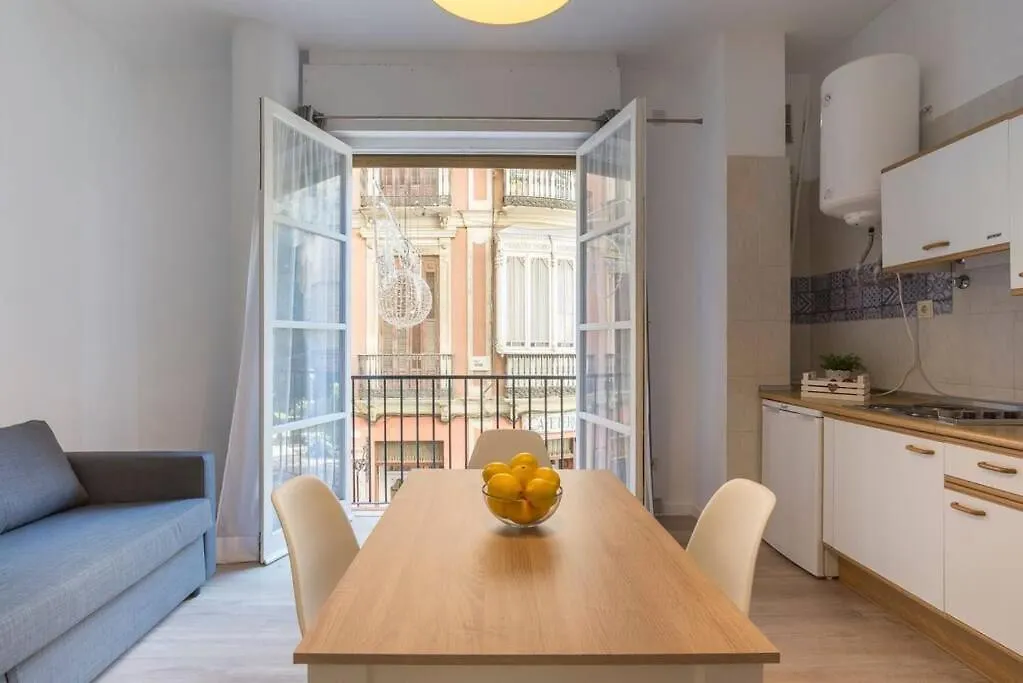 Cathedral Suites مالقة شقة